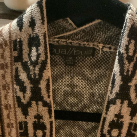 Geometric Patterned Open-Front Sweater - Picture 2 of 2